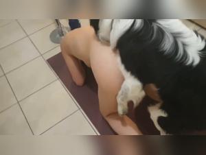 Milly & Hund - Dreifach Sex Video