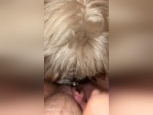  Porno Dog: The Slut Sucks the Dog While Her Girlfriend Sleeps