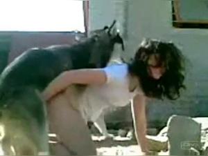 Mujer Cachondo con Perro