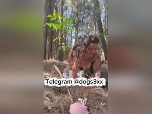 Baise Chien en Forêt - XXX