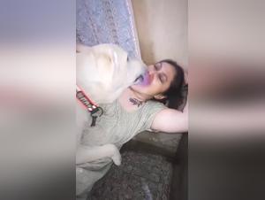 Dog Kiss Porn - Woman Gets Fucked by Dog