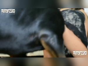 Intime Momente: Eine Frau und ihr Hund