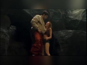 Sheitan (2006) Doggy Sex Film - Extreme Dog Kisses