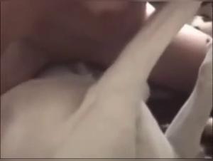 Chien défonce une meuf