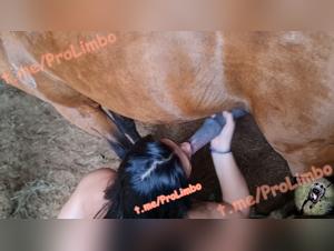 brooke desmaskada, placer salvaje con perro