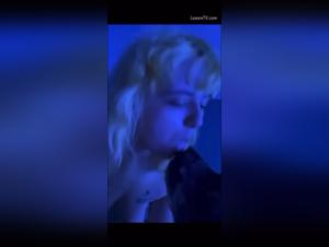 baisers interdits : chien et sexe amateur