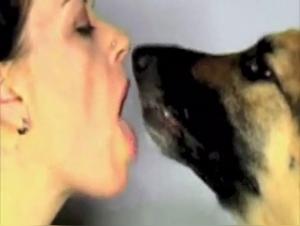 Monica Caballo Rojo - Sexo Animal Raw